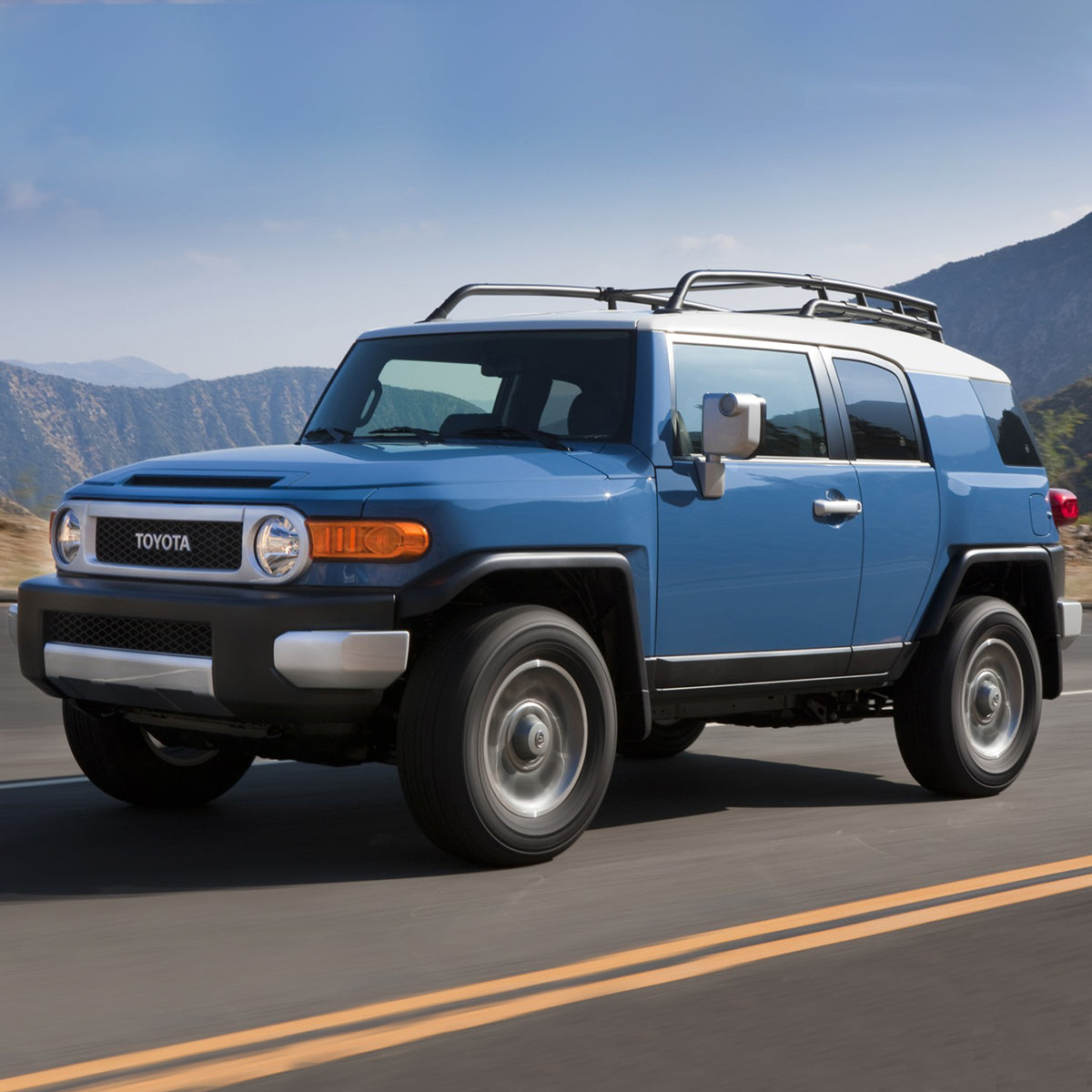 OME 2.5 inch FJ Cruiser 10-21 Lift Kit (Stock Load) Old Man Emu Suspension OMEFJ-5GEN Fits 5th Gen Toyota FJ Cruiser