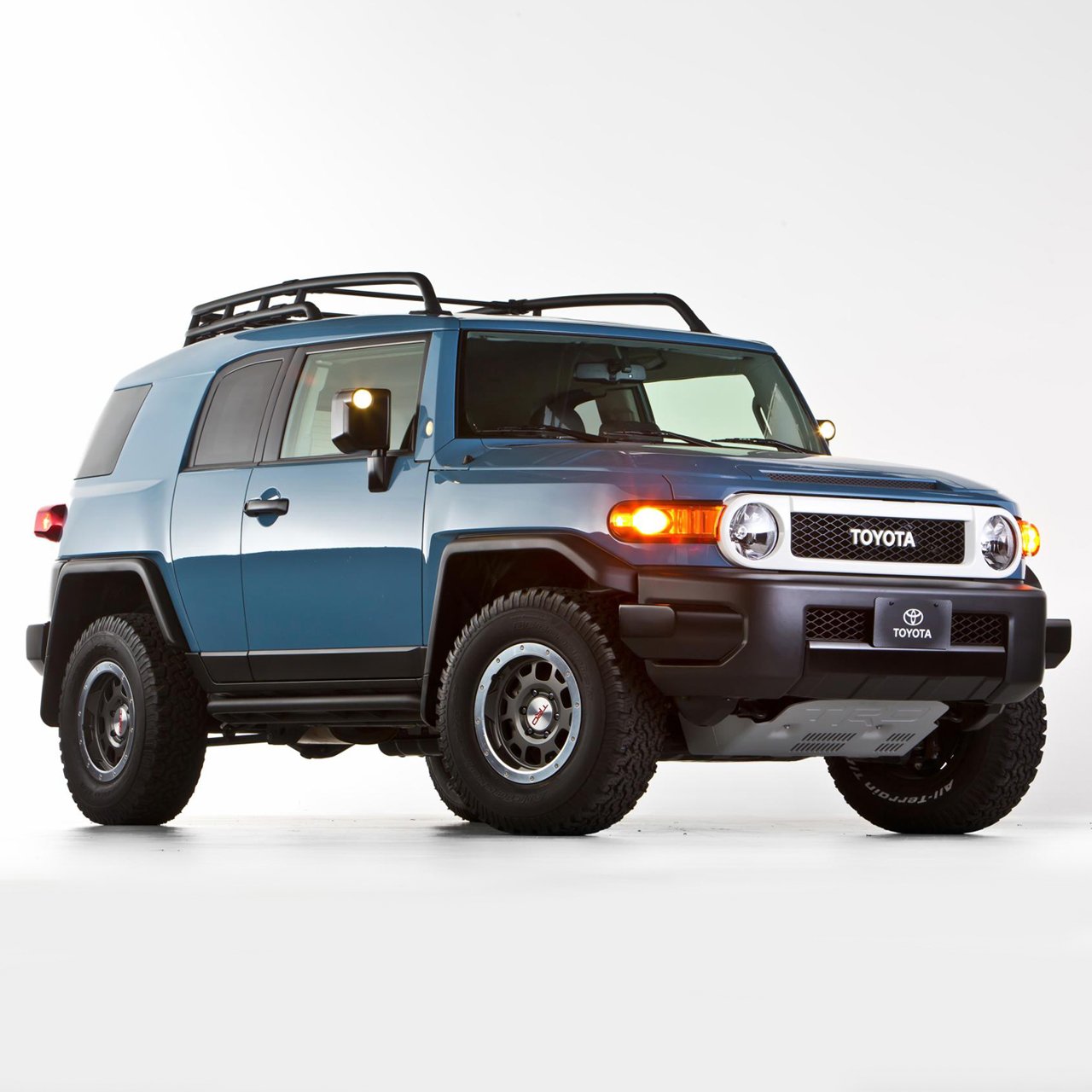OME 2 inch FJ Cruiser 10-21 Lift Kit (Stock Load) Old Man Emu Suspension OMEFJ-5GEN Fits 5th Gen Toyota FJ Cruiser